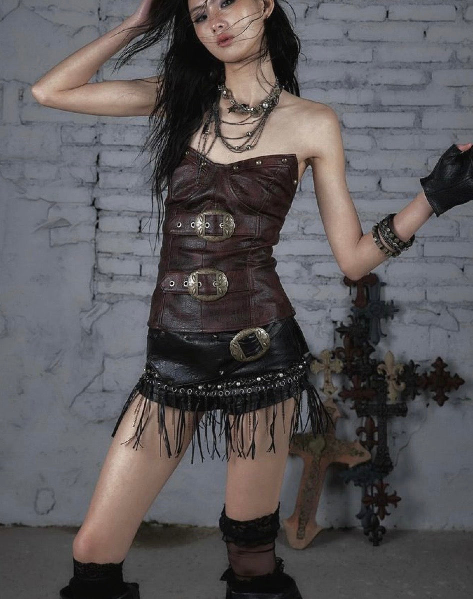 Punk Rock Studded Chain Skinny
Leather Shorts - Xs / Black In Stock