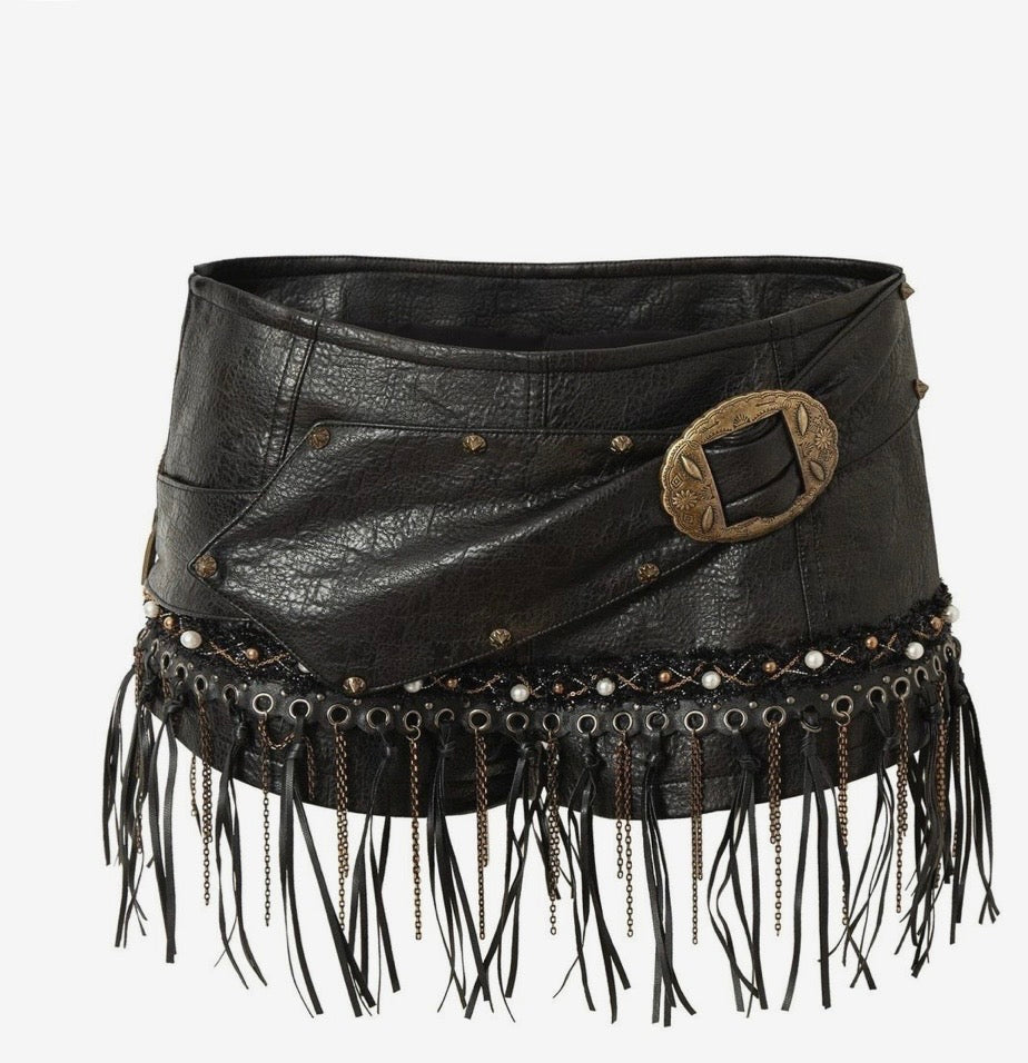 Punk Rock Studded Chain Skinny
Leather Shorts - Xs / Black In Stock